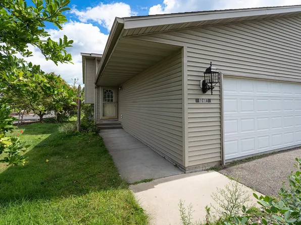 101 Farm St APT A, Hastings, MN 55033