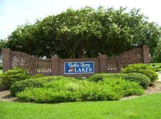 168 E Lakeview Dr, La Place, LA 70068