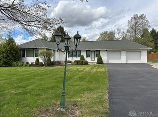 3058 Stardust Dr, Dayton, OH 45432