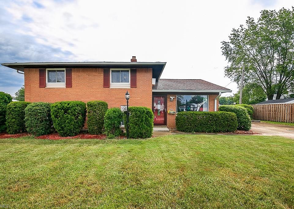 1st image of 223 Erieview Dr