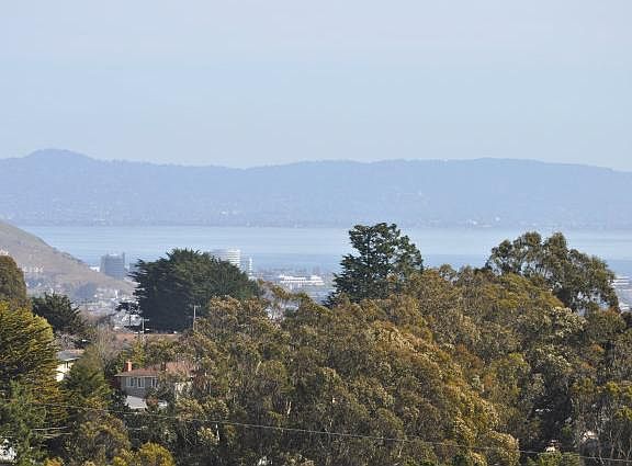 3rd image of 260 Del Norte Dr