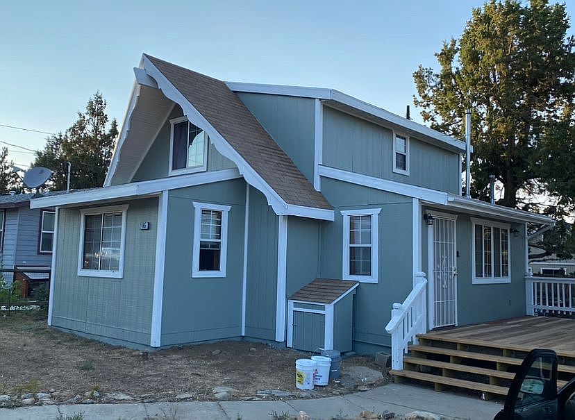 2nd image of 2165 1st Ln