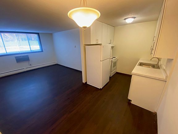 2nd image of 2324 Bryant Ave S APT 103