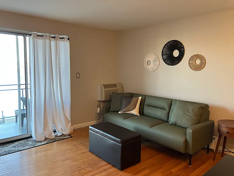 184 Pequot Ave #210 — Photo 16