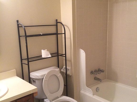 3rd image of 3540 Sir Wilfred Pl