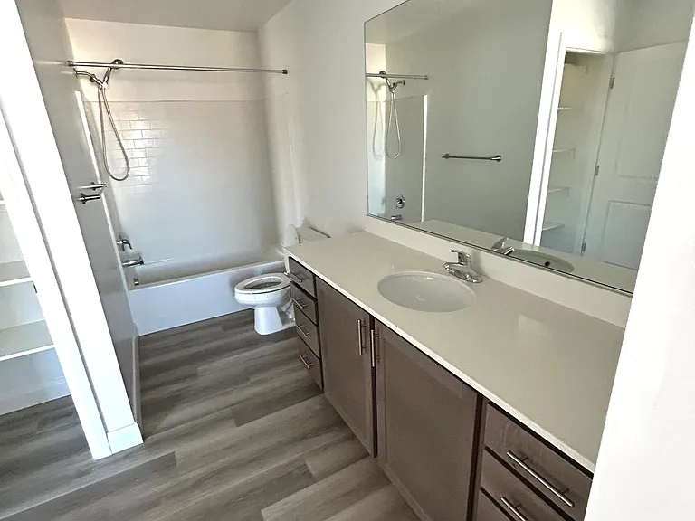 645 W Scarlet Hill Dr — Photo 12