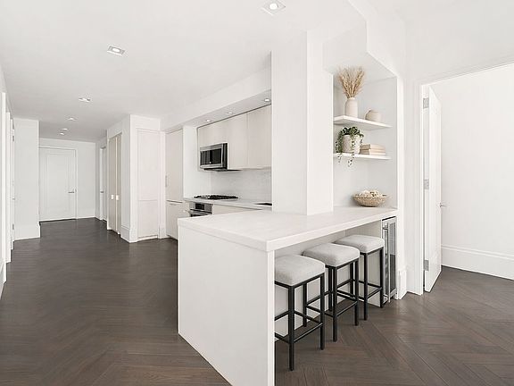 4th image of 101 Wall St #14C