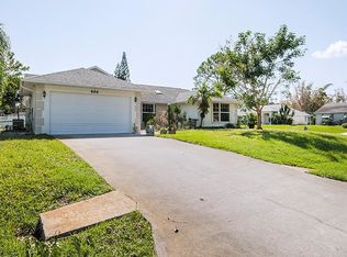 696 Oleander St, Sebastian, FL 32958