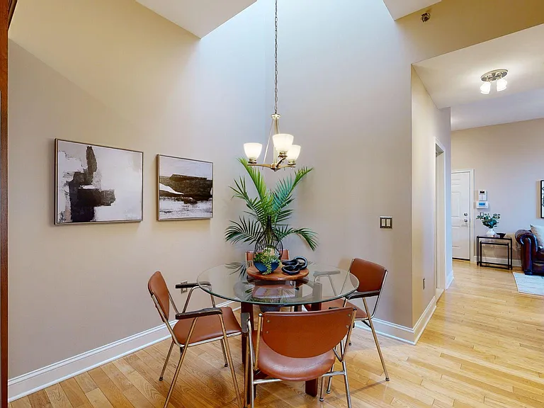 264 S Main St #302 — Photo 8