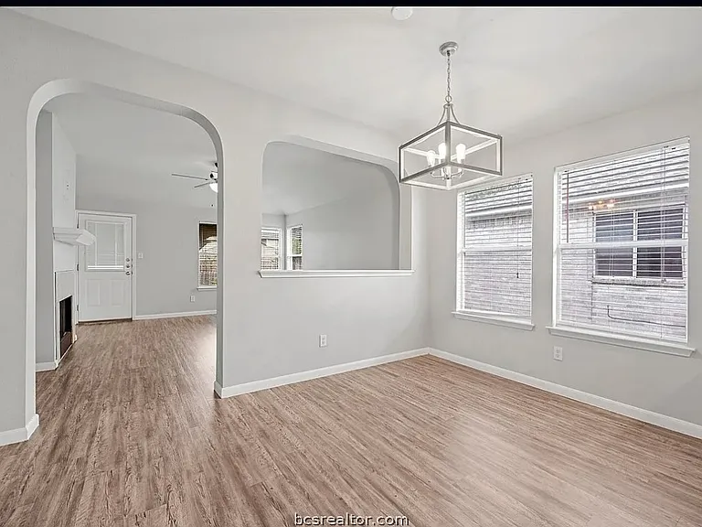 4318 Spring Garden Dr — Photo 5