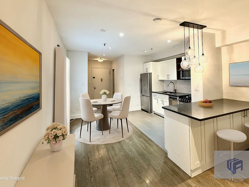 1st image of 66 Pearl St #512A