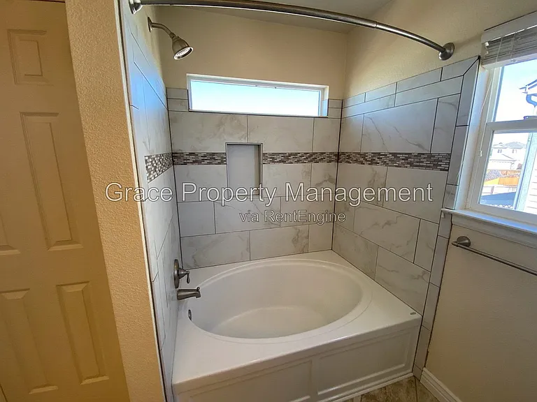22447 E Dorado Pl — Photo 18