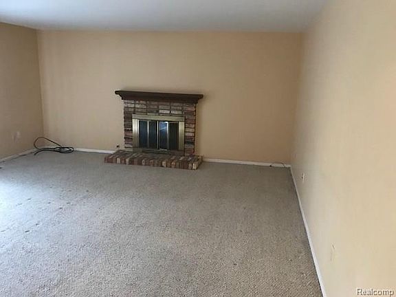 3rd image of 19404 Scenic Harbour Dr