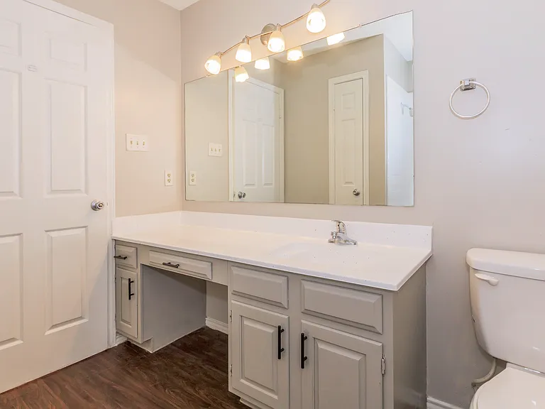 Townhome upstiars restroom double access to enter