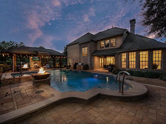 4th image of 900 Serenity Ln