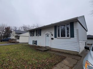 22475 Yates Ave, Sauk Village, IL