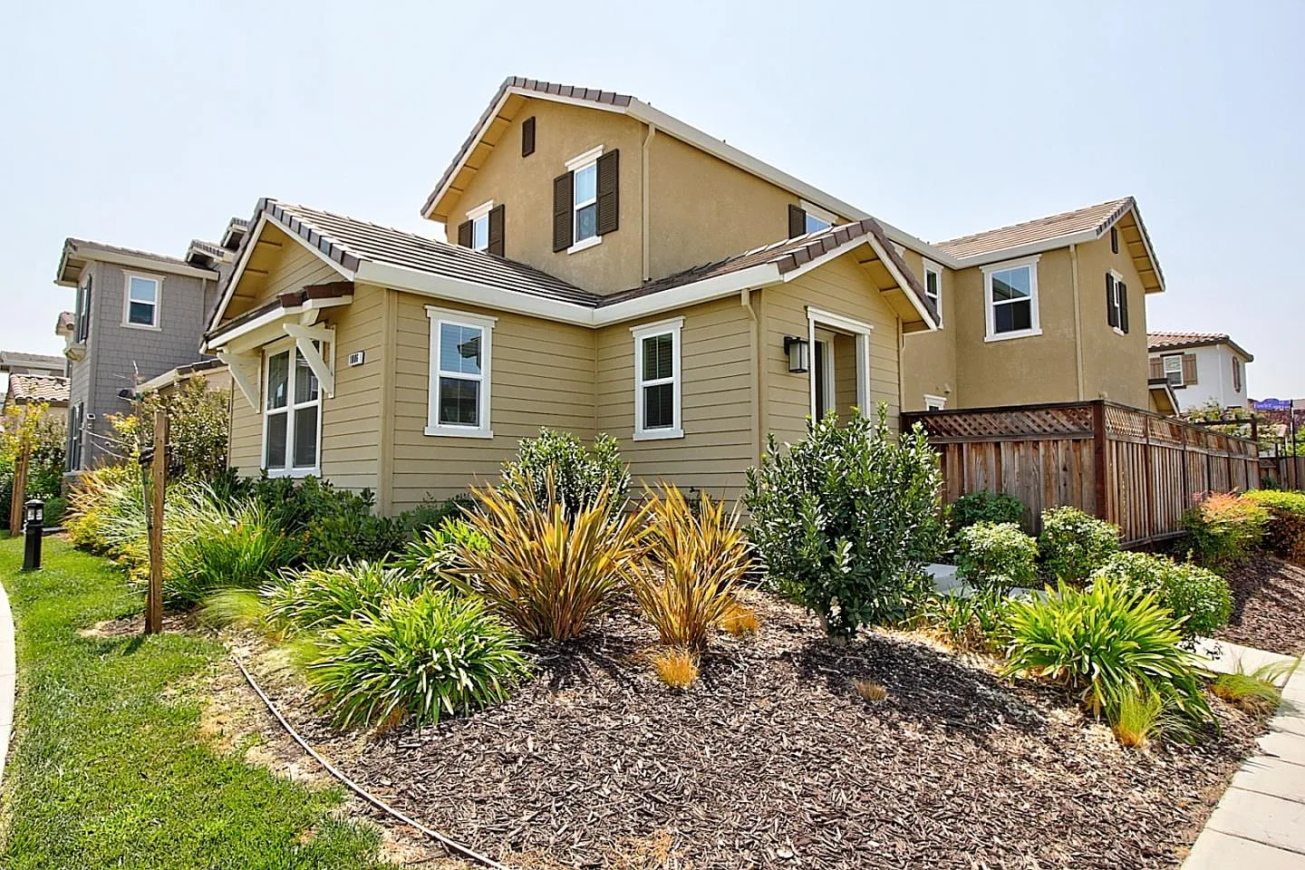 1006 S Fowler Ln photo 1