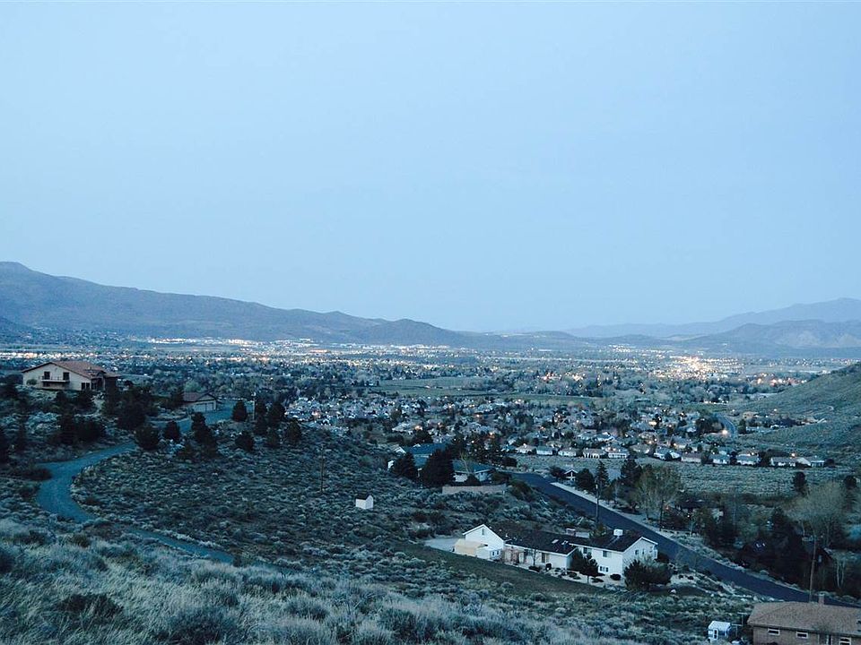 1st image of 8 Dagget Dr