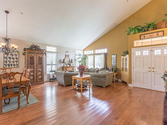 5th image of 2704 Mira Bella Cir