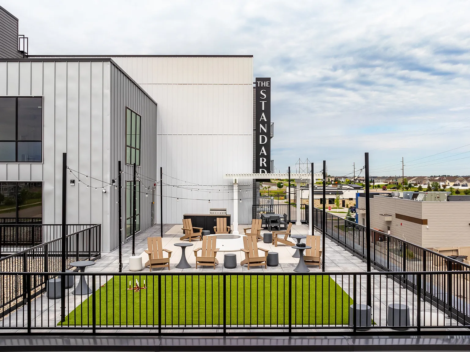 The Standard on 32nd — Photo 2
