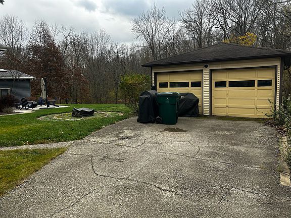 4th image of 3723 Ault Park Ave