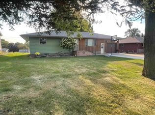 308 9th St SW, Waukon, IA 52172