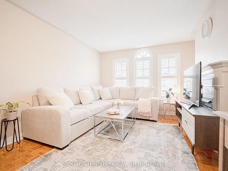 23 San Vito Dr #UPPER — Photo 4