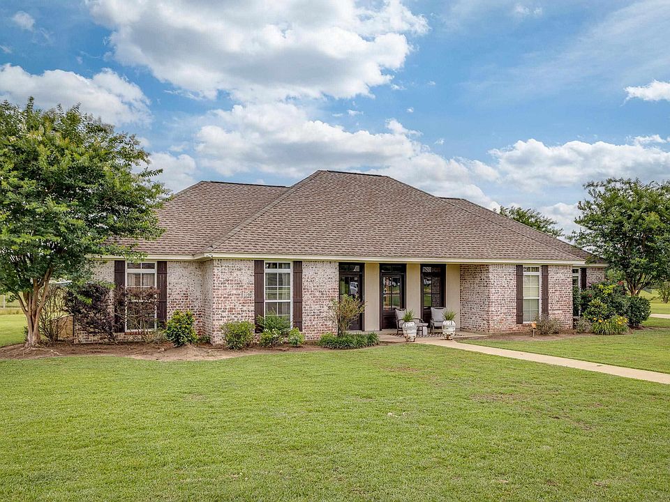 1st image of 414 Sangria Ln