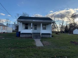 819 W 6th Ave, Monmouth, IL 61462