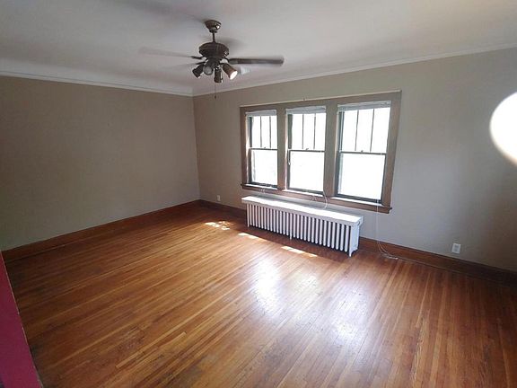 5th image of 576 Grand Ave #204