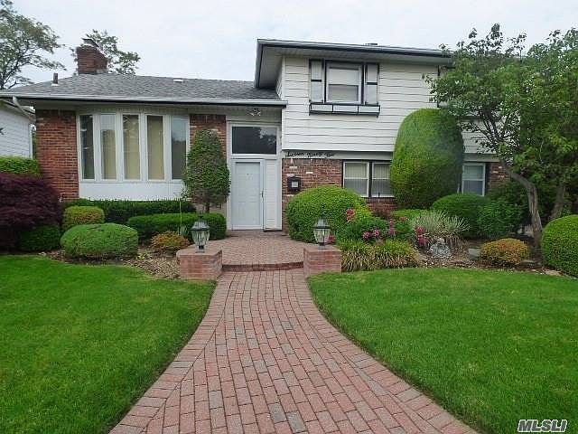 1st image of 1695 Bard Ln
