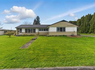 8687 Elm Dr, Chilliwack, BC V2P 4Y3