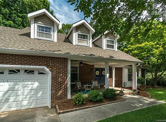 2nd image of 5006 Belford Ct
