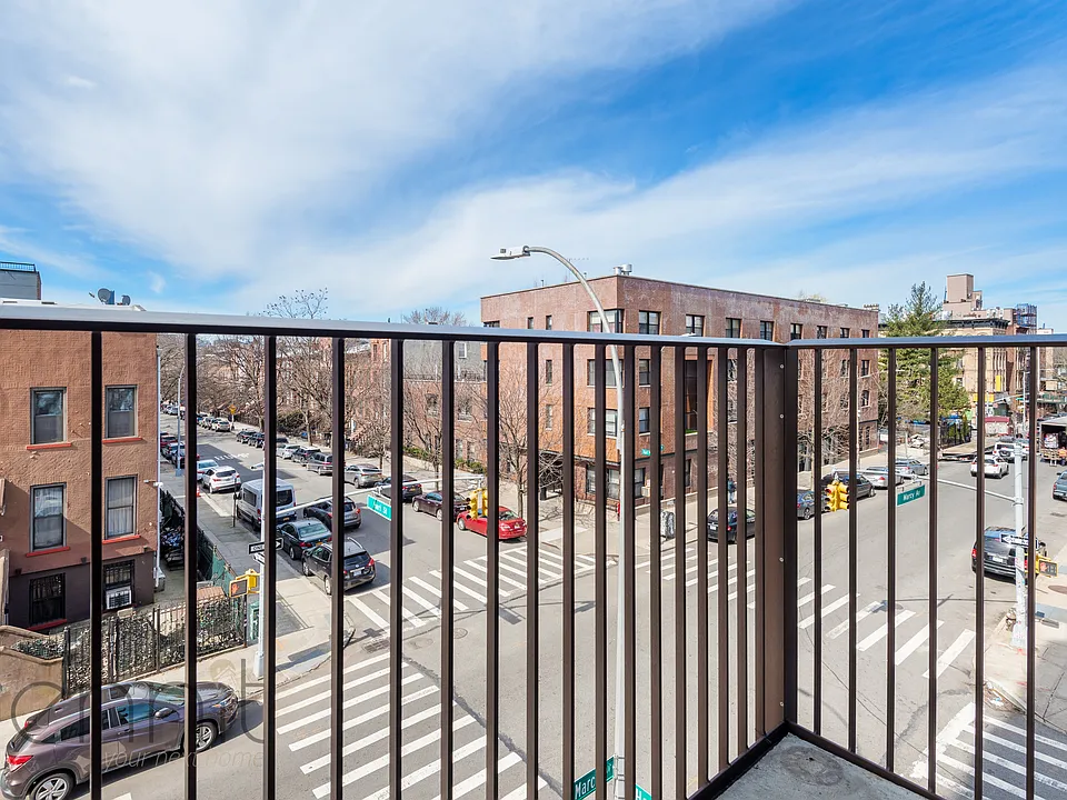 633 Marcy Ave #610