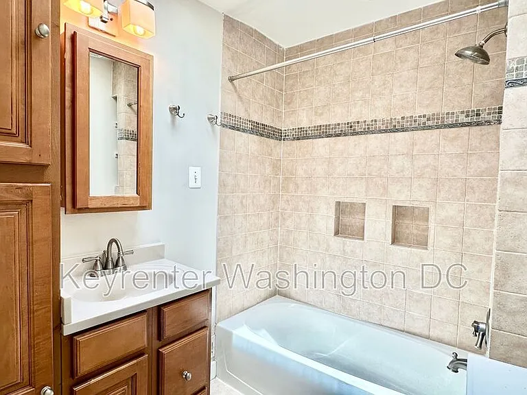 1528 8th St NW — Photo 19