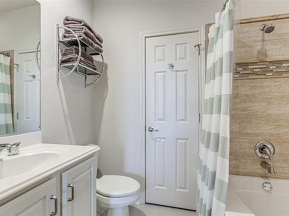4th image of 4411 McKinney Ave APT 8
