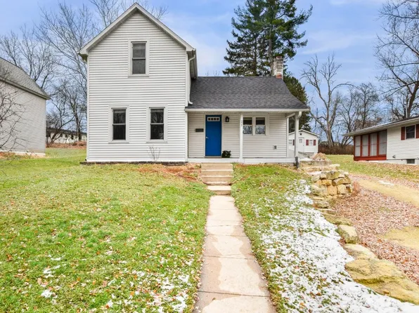 225 Garden St, Mineral Point, WI 53565