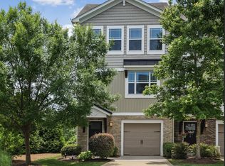 22 Prairie View Ct, Durham, NC 27703