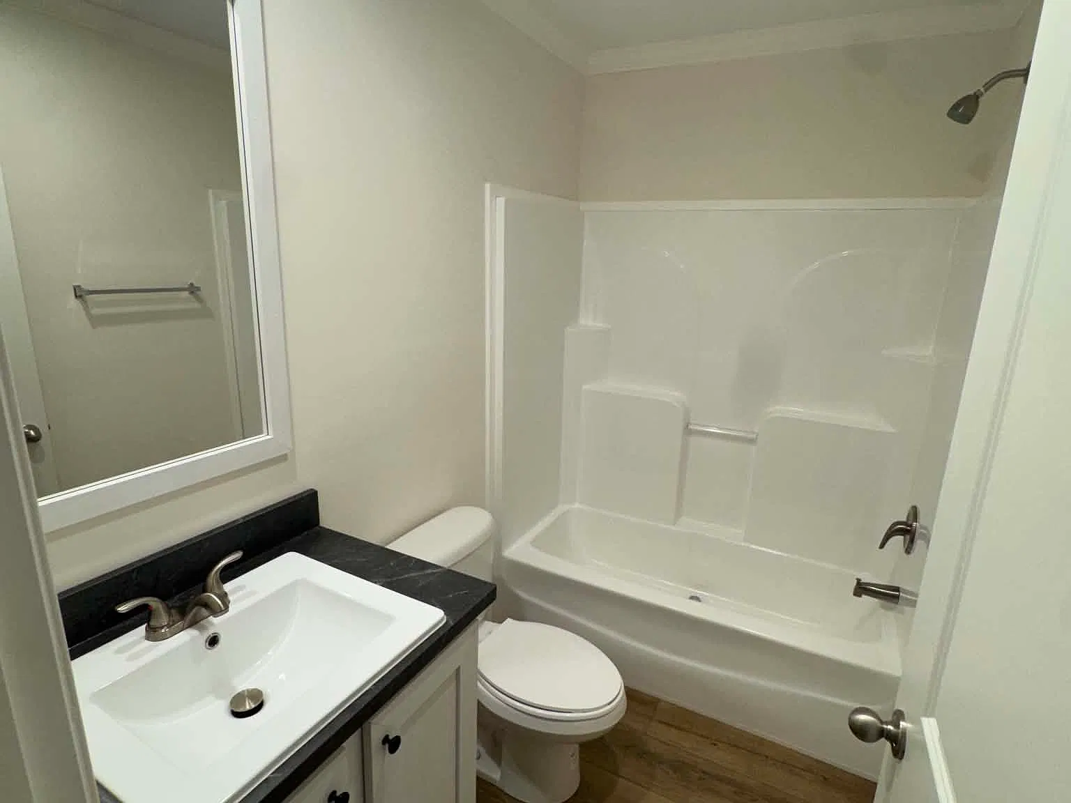 3 bed, 1200 sqft, $1,600 — Photo 3