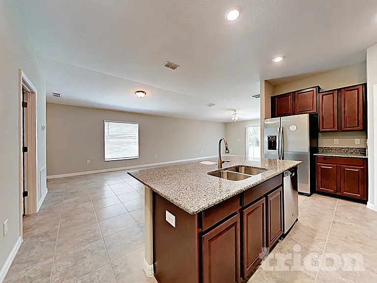 1724 Broad Winged Hawk Dr — Photo 20
