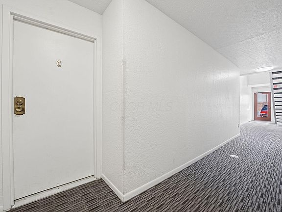 2nd image of 2279 Hedgerow Rd #2279C
