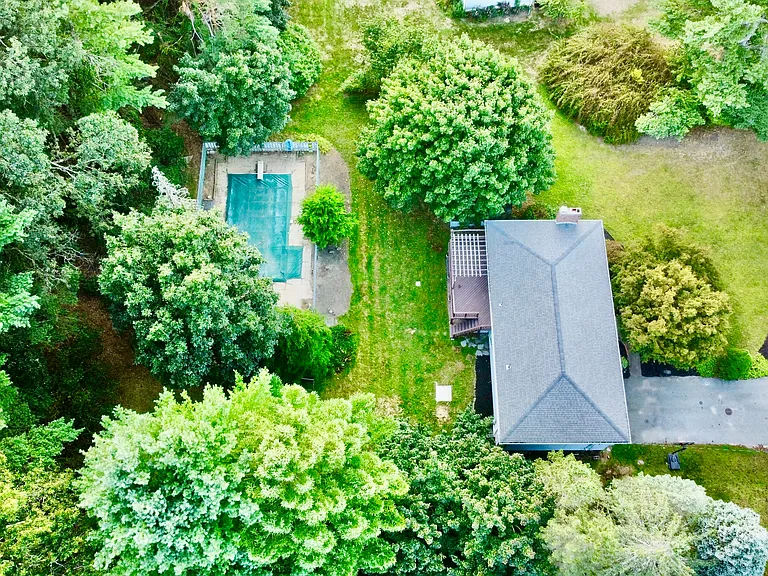 9 Brooks Rd — Photo 33
