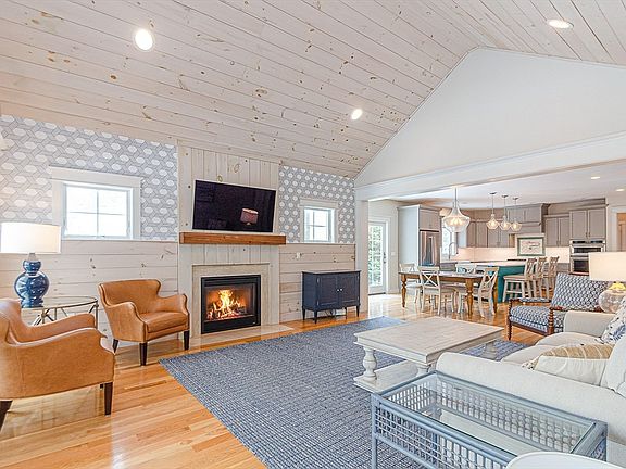 4th image of 54 Prince Snow Cir