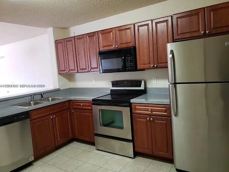 10105 W Sunrise Blvd #303 — Photo 7