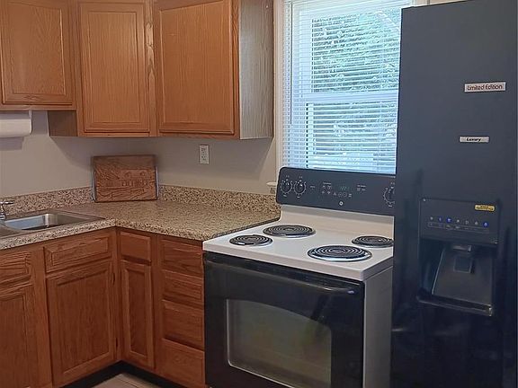 4th image of 611 Ballman Ave