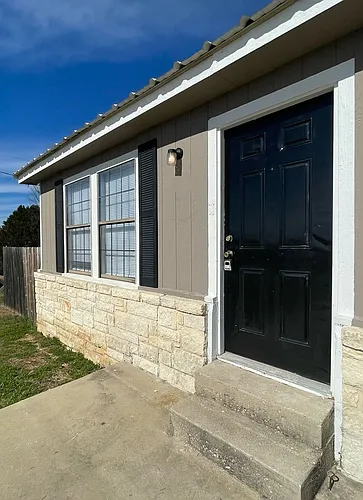 200 Aster St Photo 1