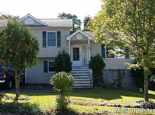 16 Saint Joseph Blvd, Port Ewen, NY 12466