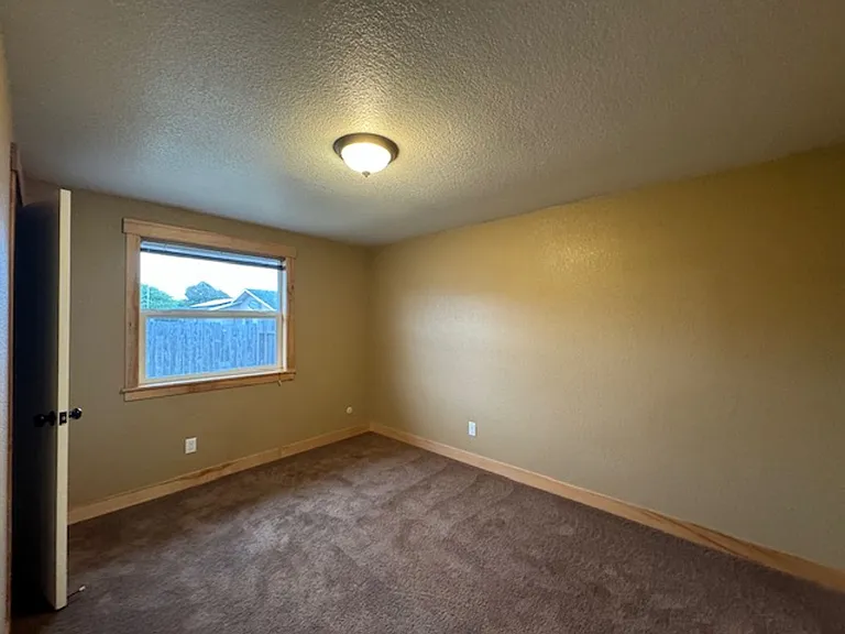 3241 Zelia Ct — Photo 17