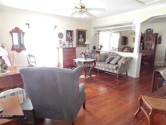 2nd image of 116 W Bullard Ave