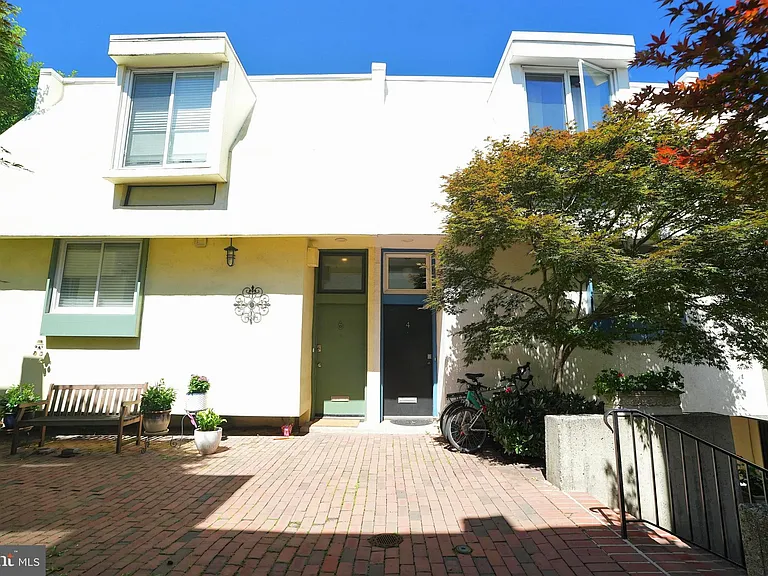 812 Lombard St #4 — Photo 34